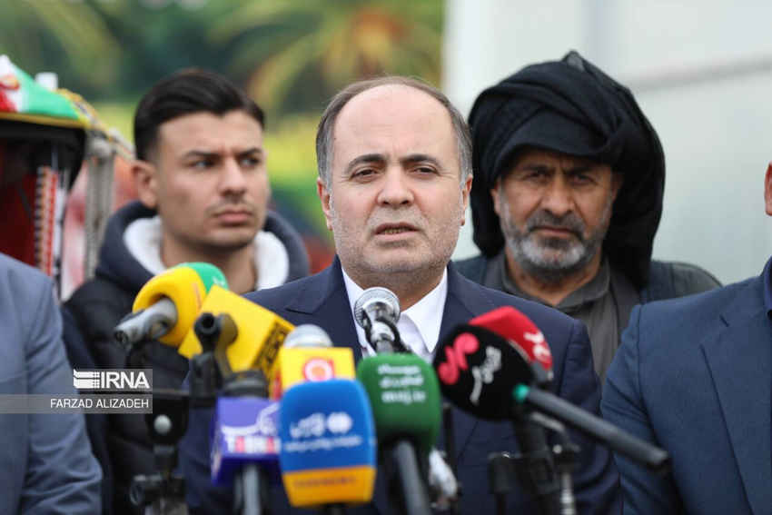 نوری‌قزلجه: توسعه گلخانه‌ها راهکار اساسی عبور از بحران آب است
