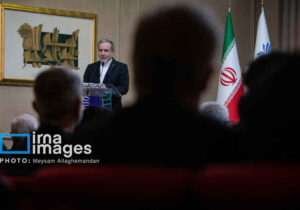 عراقچی: ایران در مذاکرات جاری کاملا جدی است/ یک دیوار بی‌اعتمادی بسیار بزرگ وجود دارد