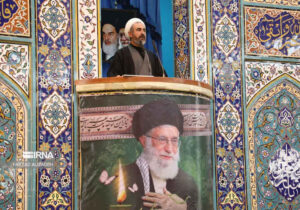 امام جمعه ایلام: ماشین جنگی آمریکا و رژیم صهیونیستی درهم‌ شکسته است