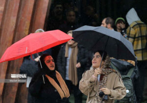 تهران در قاب امید؛ پایتخت میان آتش و باران