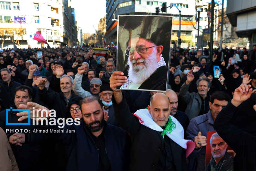 نهاد حقوق‌بشری انگلیس: آیت‌الله خامنه‌ای به دلیل ایستادن در سمت درست تاریخ شهید شد
