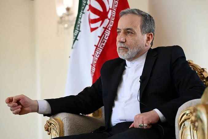 وزیر خارجه آزادی تردد در تنگه هرمز در دوره باقی مانده از آتش بس را اعلام کرد