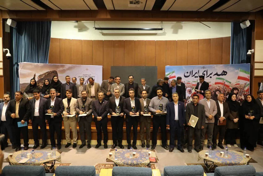 برترین‌های روابط عمومی دستگاه‌های اجرایی و فرمانداری‌ها استان ایلام معرفی شدند
