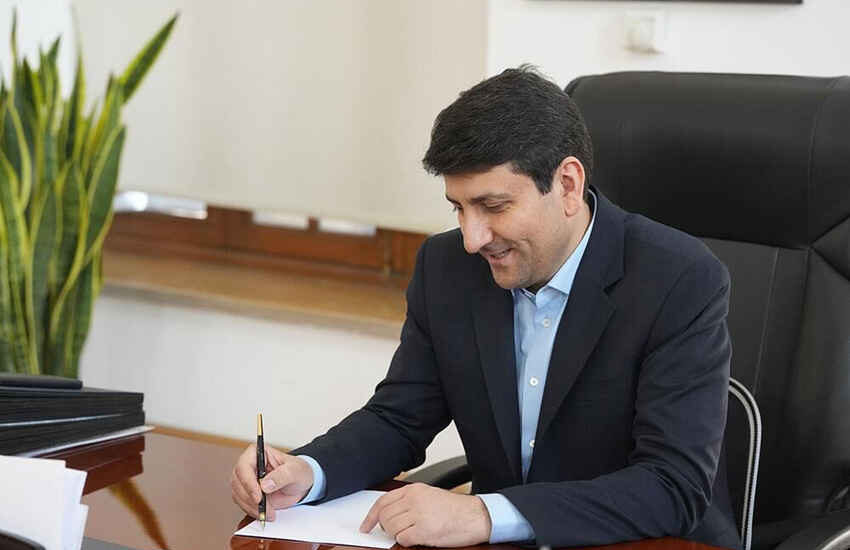 وزیر ارتباطات: ملت ایران شایسته ارتباط آزاد، آینده روشن و اقتصادی پویاست