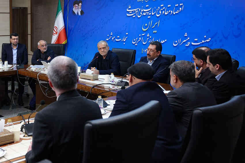 روایت پزشکیان از دیدار با رهبر معظم انقلاب