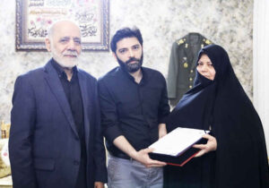 ابلاغ سلام رهبر معظم انقلاب به خانواده سپهبد شهید موسوی