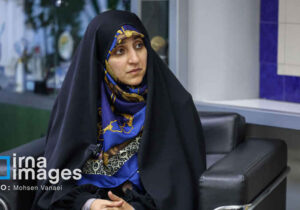 رهبر شهید با ارائه الگوی سوم برای زن مسلمان واقعیت زنان ایران را تئوری‌پردازی و مدون کردند