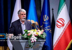 وزیر فرهنگ: میدان و دیپلماسی با اشراف رهبر معظم انقلاب یکپارچه خواهد ماند