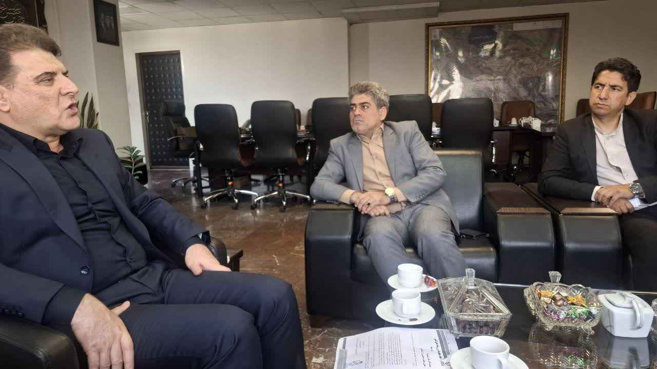 مطالبات صنفی رسانه‌ها در دیدار هیأت مدیره خانه مطبوعات کشور با معاون سیاسی وزیر کشور مطرح شد