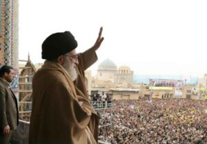 امام‌جمعه ایلام: نگاه پدرانه رهبر شهید منشأ آرامش، امید و انگیزه بود