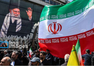چهره‌های عراقی: تشییع شهید خامنه‌ای در عراق رویدادی تاریخی است