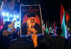 بازتاب آیین وداع با رهبر شهید در رسانه‌های عربی؛ از سیاهپوش شدن ایران تا لحظات تاریخی حساس