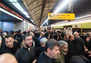 هم‌نفس با سیل سیاه‌پوشان در زیرزمین‌های تهران