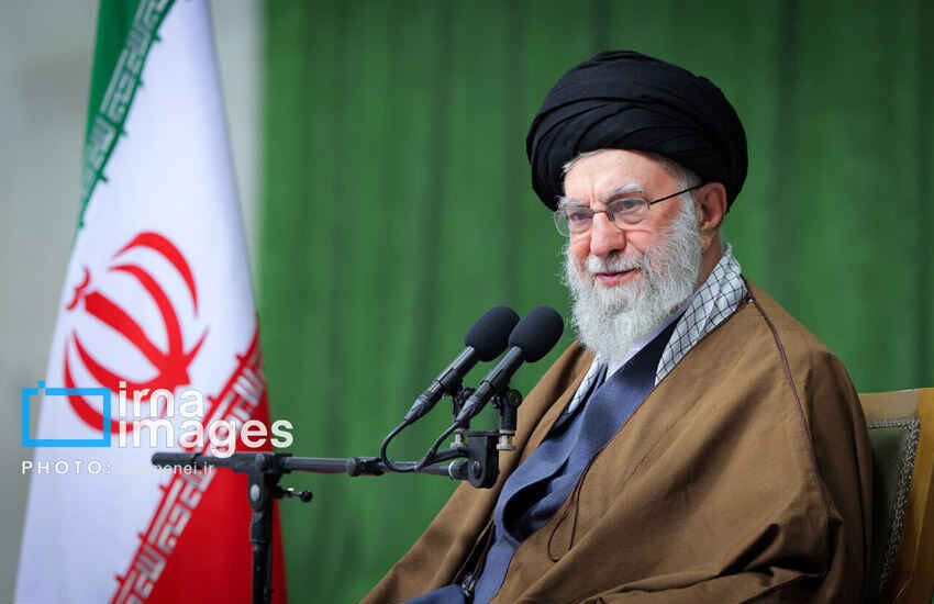 بازخوانی اندیشه‌های اقتصادی رهبر شهید/ از هدایت نقدینگی تا جمع‌سپاری مالی