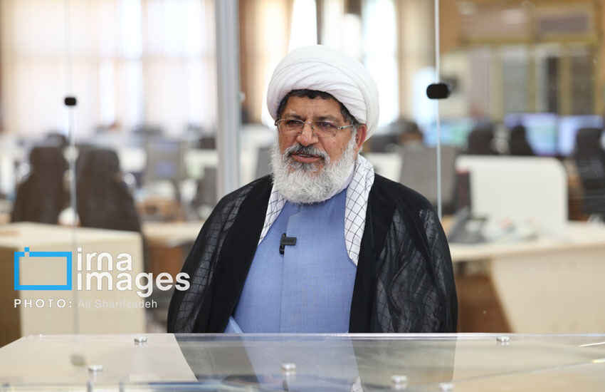 اوج ارتباط مردم با ولایت را در تشییع رهبر شهید ببینید