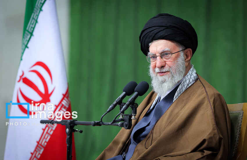 تفاوت در تابع هدف؛ چارچوبی برای فهم اندیشه اقتصادی شهید آیت‌الله خامنه‌ای
