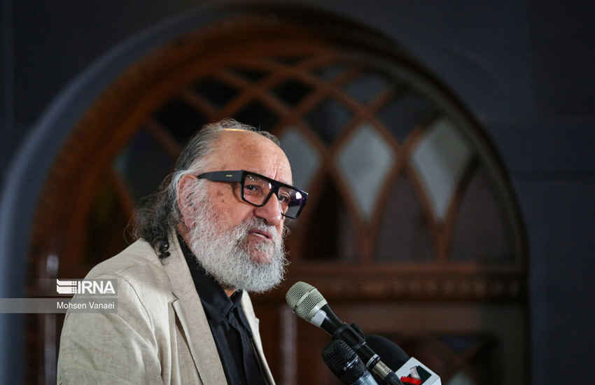 داریوش ارجمند: بعثتی که رهبر شهید وعده دادند رخ داد/ جاودانگی هنر ممزوج به پرتو الهی