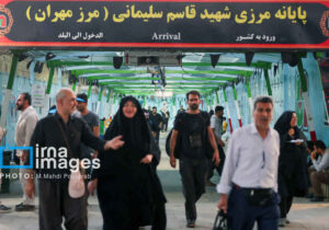 ۱۵ هزار زائر از مرز مهران راهی آیین‌های وداع با رهبر مقاومت شدند
