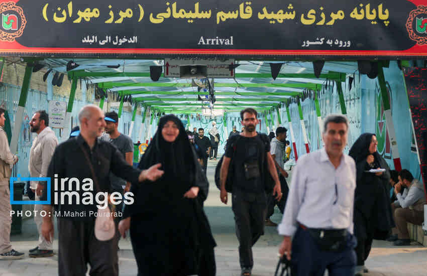 ۱۵ هزار زائر از مرز مهران راهی آیین‌های وداع با رهبر مقاومت شدند