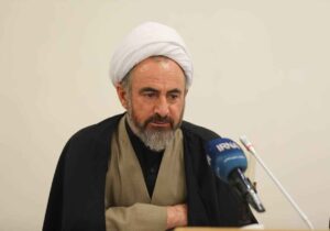 امام‌جمعه ایلام: خواسته‌ها از دولت با شرایط کشور همخوان باشد