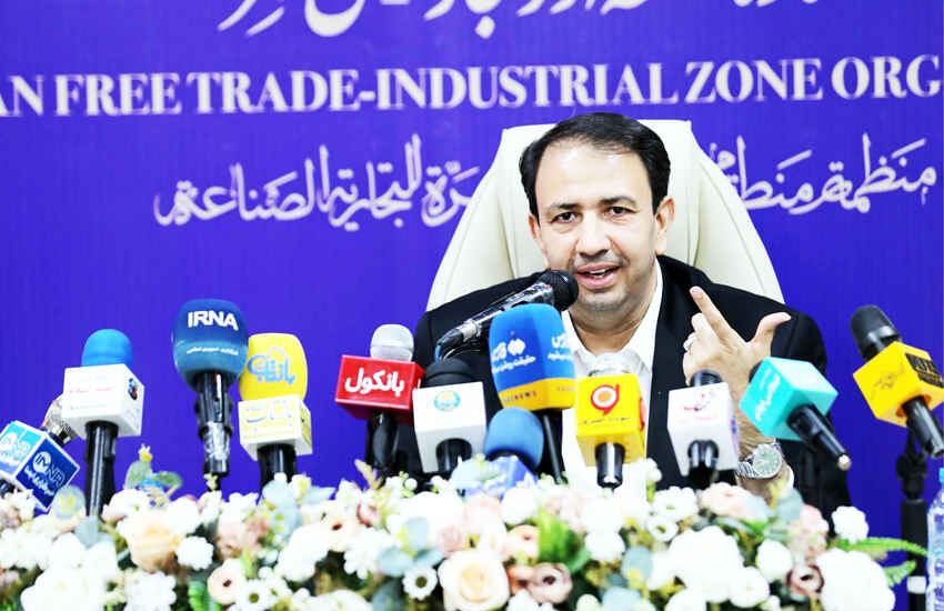 مهدی رعیتی؛ مهران از گذرگاه مرزی به مقصد اقتصادی تبدیل می‌شود  + گزارش تصویری